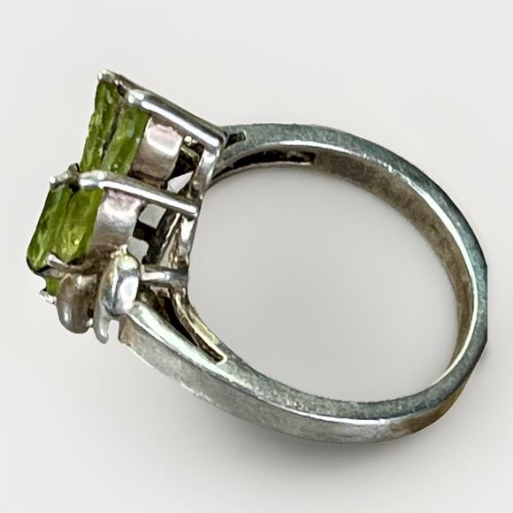 Vintage Sterling Silver Peridot Marquise Cluster Cocktail Ring Size 6 - Picture 4 of 14